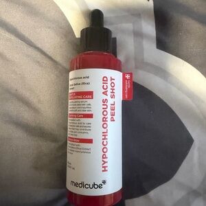 medicube Red Hypochlorous Acid Peel Shot